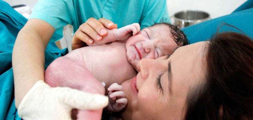 Głos matek: do szpitali, urzędników i mediów trafią wyniki ankiet rodzących z całego kraju