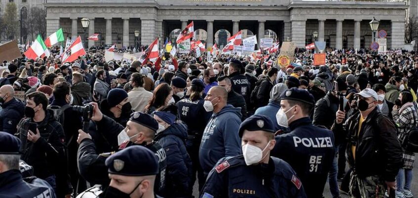 Covid-19. Wielki protest w Austrii. „Nie dla szczepień” i „dość tego”!