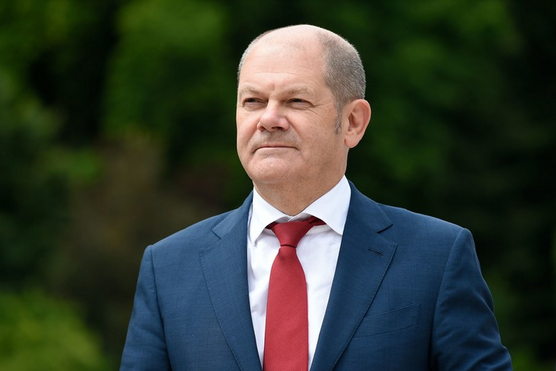 Scholz: Ukraina będzie odczuwać konsekwencje wojny z Rosją przez „sto lat”