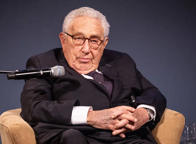 Kissinger: Ukraina musi oddać Rosji terytorium