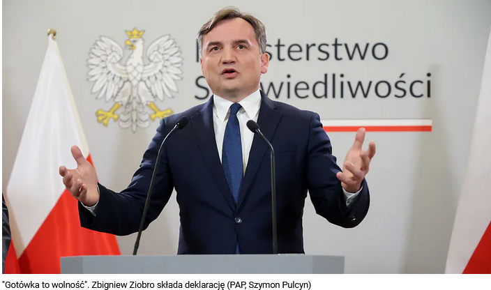 „Gotówka to wolność”. Zbigniew Ziobro składa deklarację