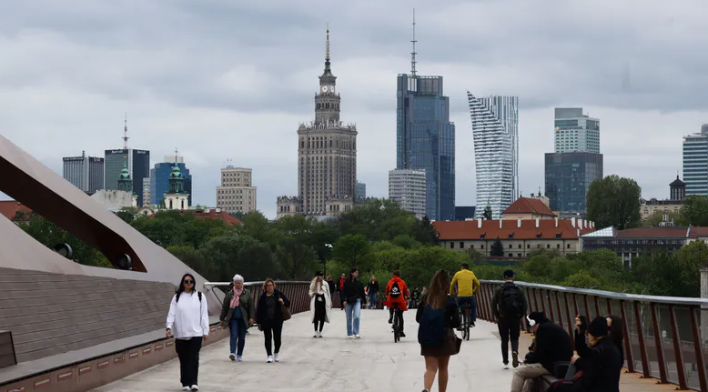 Gospodarka paradoksów. Duży bank przyjrzał się danym z Polski i ze świata