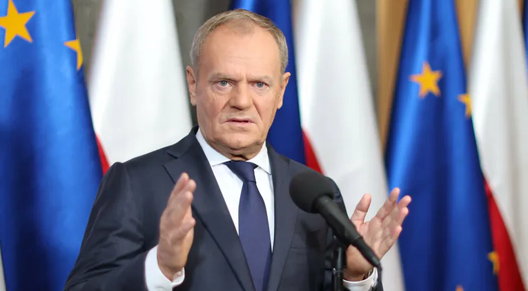 Państwo traci gigantyczne pieniądze. Donald Tusk tworzy nowy superurząd